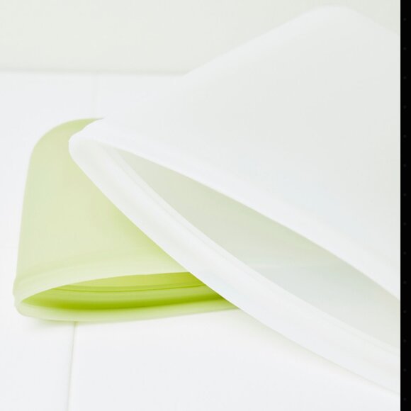 Small Hours - The Set of 2 Silicone Food Bags - Picture 6 of 6